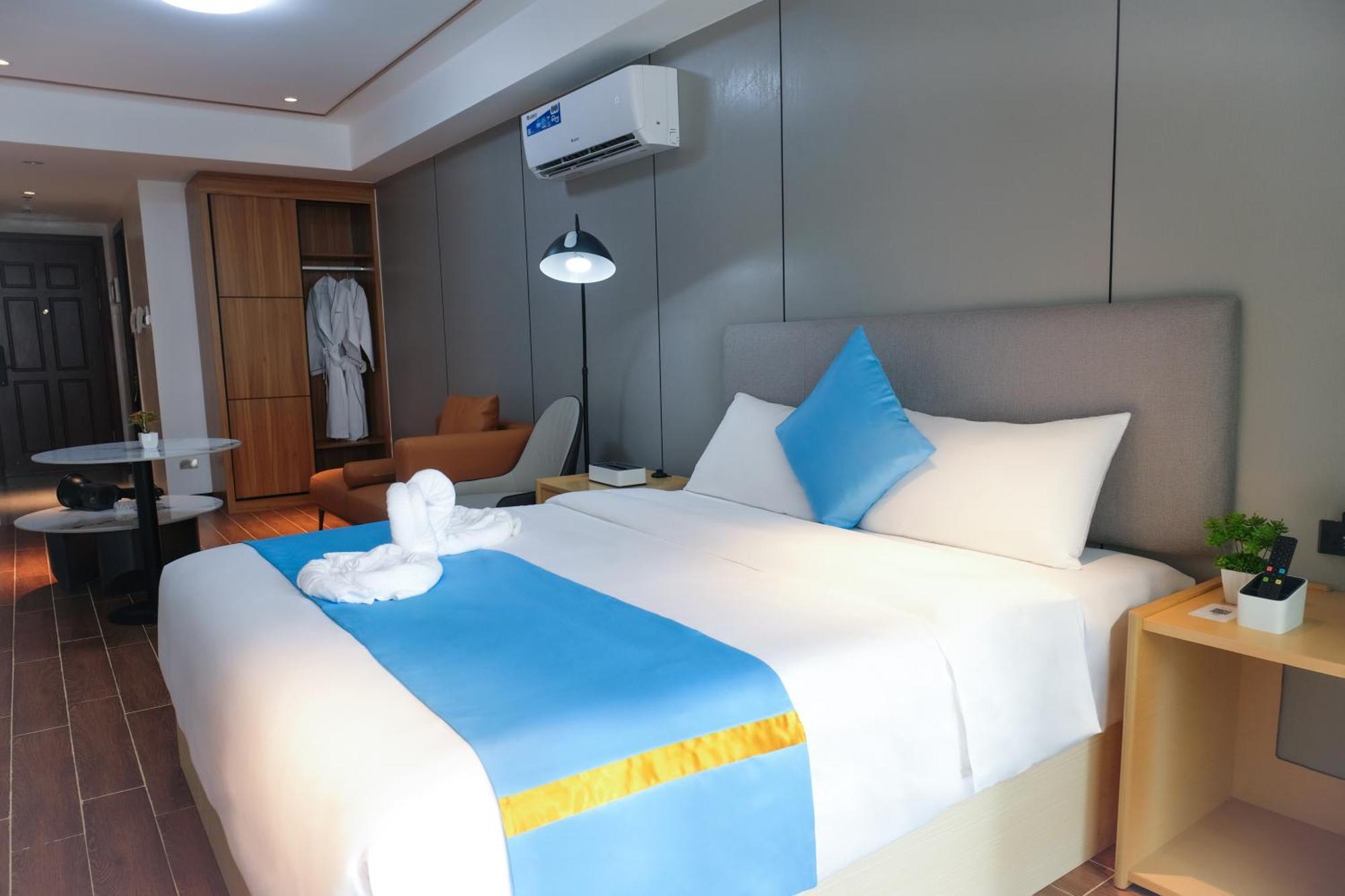 Golden Seagulls Hotel Paranaque City Exterior photo